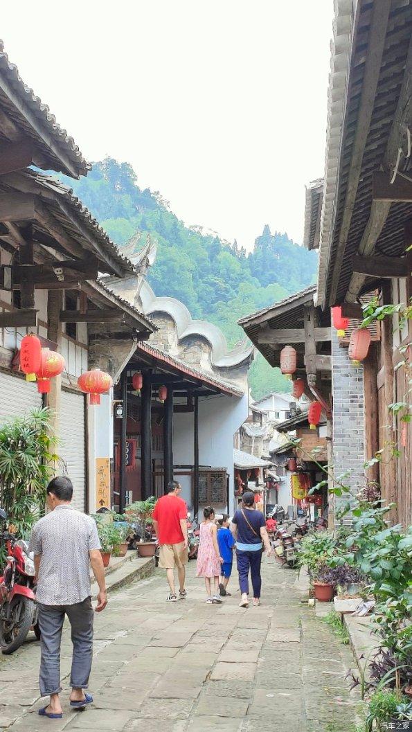 郑州铁路停运24.5对高铁列车,各站候车室24小时开放